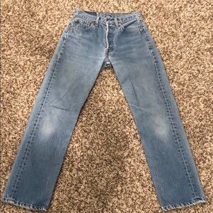 Women’s high waisted levi jeans